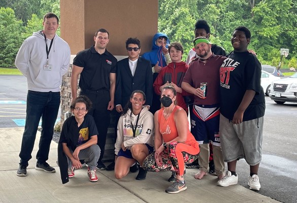 Westview Spring Into Summer Run participants