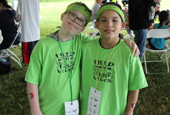 Two friends at the SEPTO fair